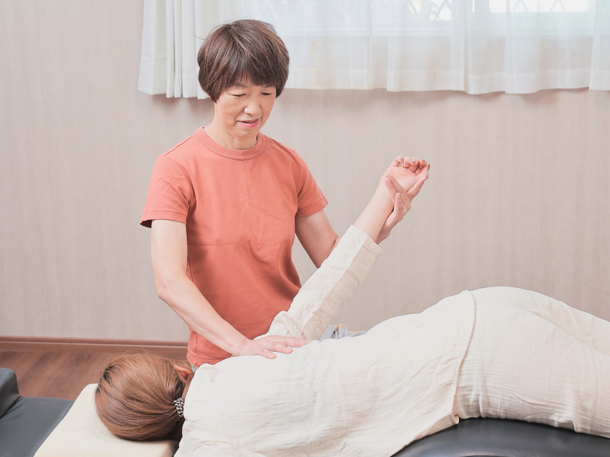 痛みのない施術でリラックス効果が高い